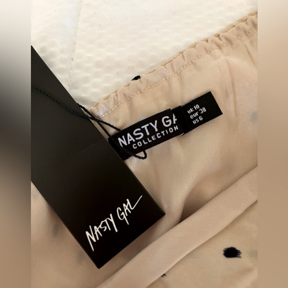 Nasty Gal One-Shoulder Bodysuit with Puff Sleeve & Fringe Detail - Size 10 - Picture 4 of 4